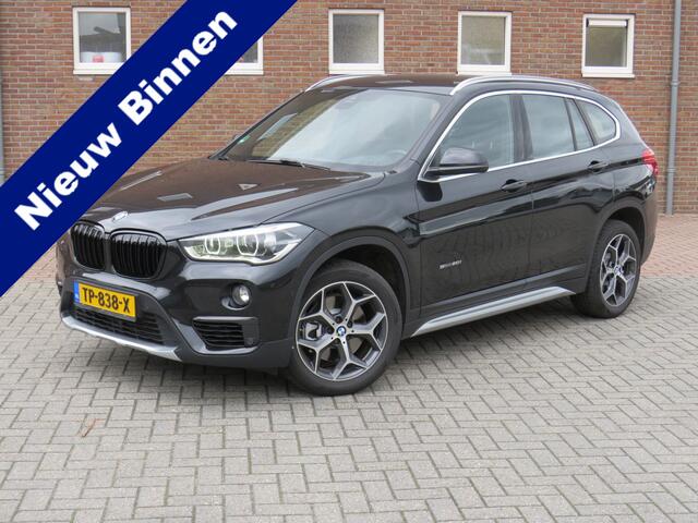 BMW X1 sDrive20i Corporate Lease High Executive * Rijklaarprijs incl. garantie * Automaat * PDC V+A * Electrische A-Klep * Carplay Android * Head Up *