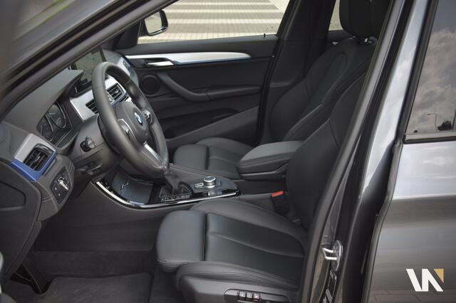 BMW X1 xDrive25e M-Sport | Panoramadak | Memory | Trekhaak | Adaptive Cruise Control | Head-Up | 19 Inch L.M. | Dealer O.H.