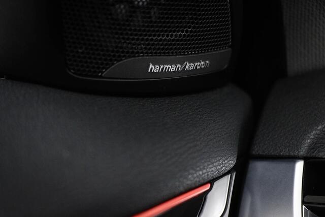 BMW X1 xDrive20i High Executive | AUDIO MEDIA PACK | PANORAMADAK | HEAD UP | STOELVERWARMING | TREKHAAK