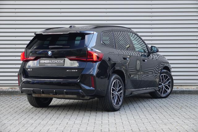 BMW X1 xDrive25e | M-Sport | Panodak | Trekhaak | Camera | Leder |