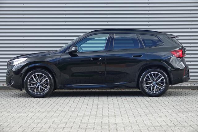 BMW X1 xDrive25e | M-Sport | Panodak | Trekhaak | Camera | Leder |