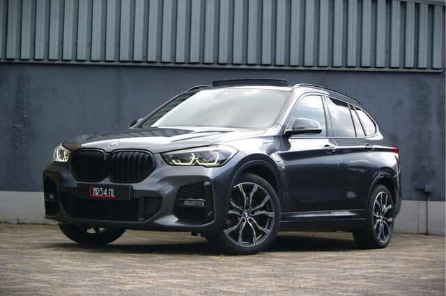 BMW X1 xDrive25e 220PK High Ex. M-Sport Harman-Kardon/Panoramadak/afn.trekhaak/HUD
