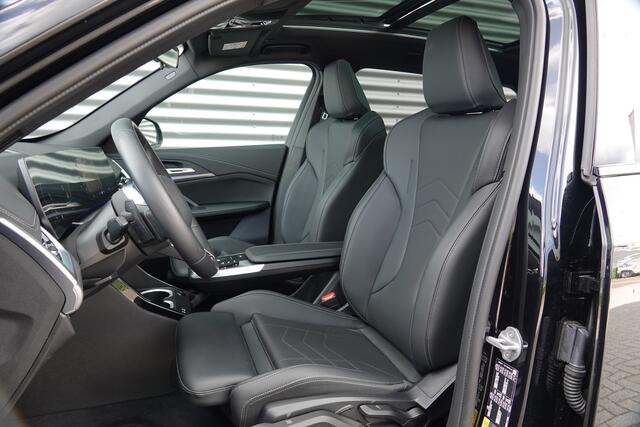 BMW X1 xDrive25e | M-Sport | Panodak | Trekhaak | Camera | Leder