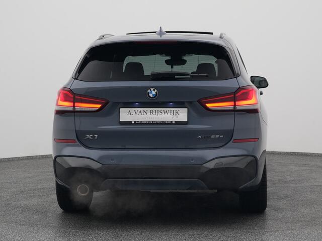 BMW X1 xDrive25e M-Sport | PANO | H&K | CAMERA | STOELVERW.