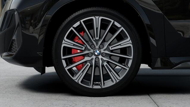 BMW X1 xDrive25e M Sport Automaat / Sportstoelen / Adaptieve LED / Achteruitrijcamera / M Adaptief onderstel / Comfort Access / Stoelverwarming