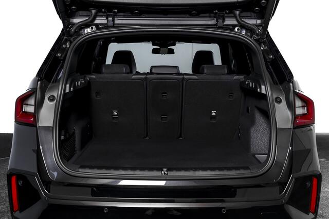 BMW X1 xDrive25e 245 PK | M-Sport | Premium Pack | S/K-Panodak | Elek. Trekhaak | Dig. Cockpit | Cruise | Stoelverw. | PDC | Camera | NAV+App. Connect | ECC | Elek. Klep | LM 19" | 9761