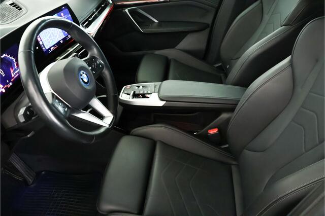 BMW X1 xDrive25e / Leder / CarPlay / LED / Cam