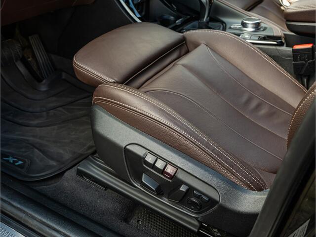BMW X1 sDrive20i Executive PANO HARMAN KARDON HUD CAMERA MEMORY STOEL ADAP CRUISE