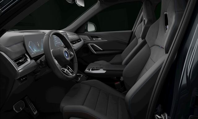 BMW X1 xDrive30e M Sport Pro , pano, tr.haak, H/K, 20", HUD, ACC, keyless, privacy