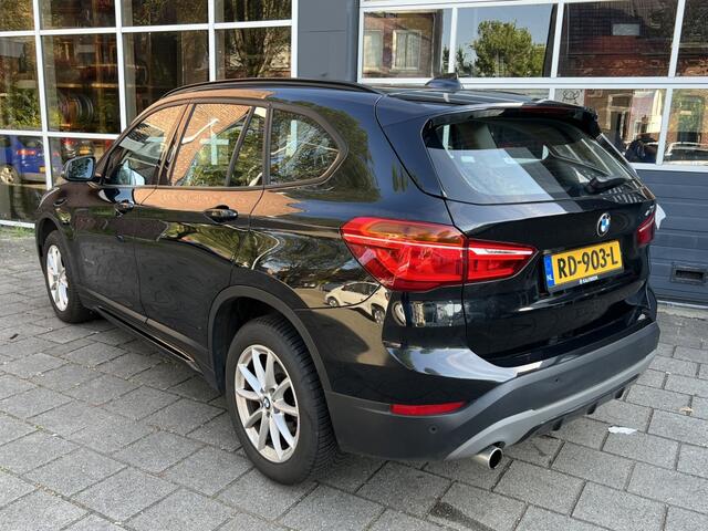 BMW X1 sDrive18d Executive Airco Trekhaak