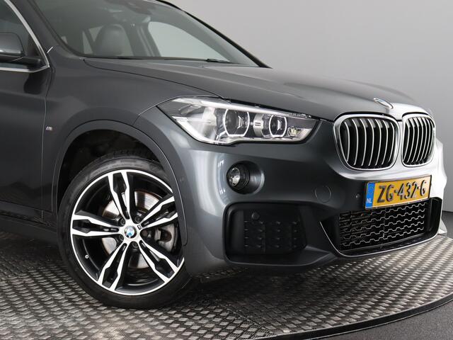 BMW X1 xDrive25i High Executive (Afn. Trekhaak / Pano / H&K / Camera / ACC / Navi)