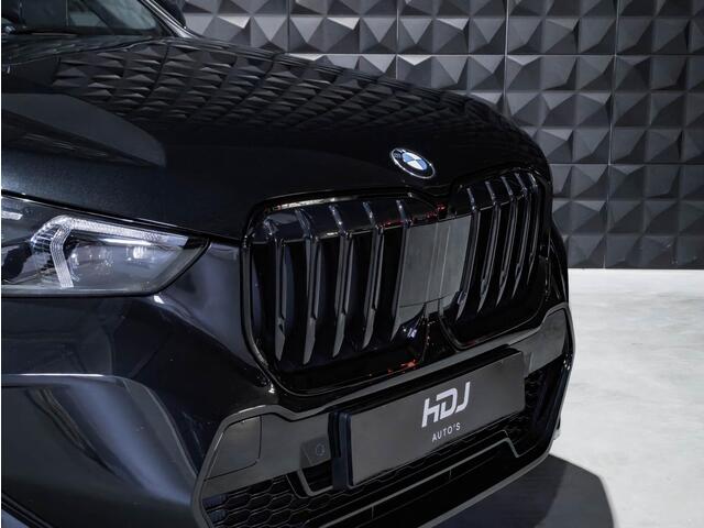 BMW X1 xDrive30e M Sport Pro | Pano | 20"| Trekh | Memory | Drive Pro | H/K | HUD | Ad. Li. | Topv |