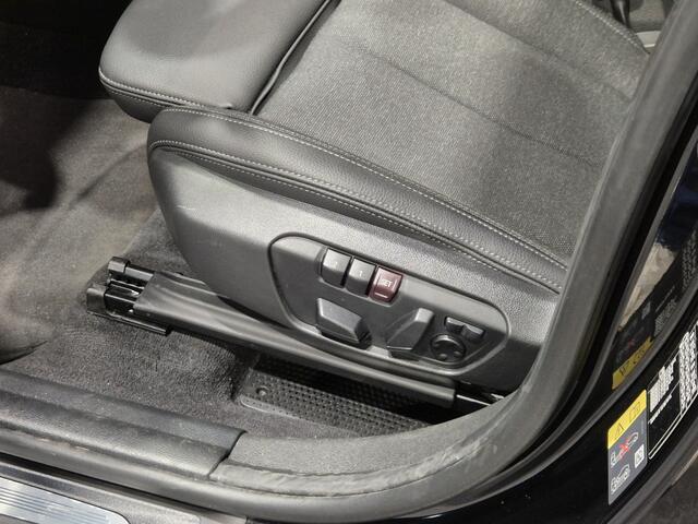 BMW X1 xDrive25e High Executive M-Sport | Panorama | HUD | Navigatie | Stoelverwarming