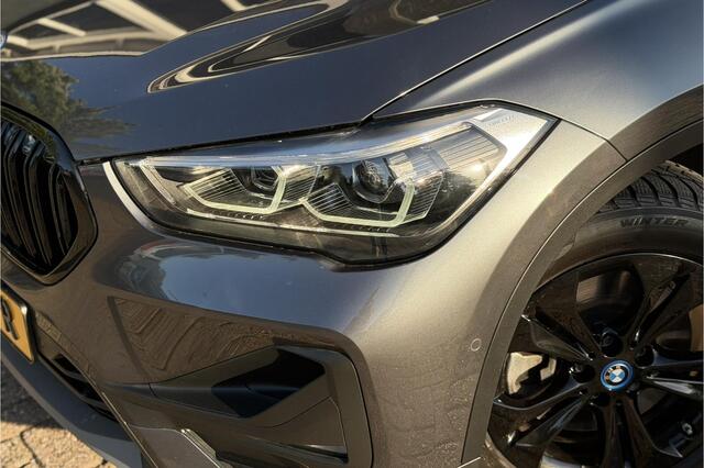 BMW X1 xDrive25e | Leder | Camera | Head-Up | Groot Navi | LED | Elektrische Klep