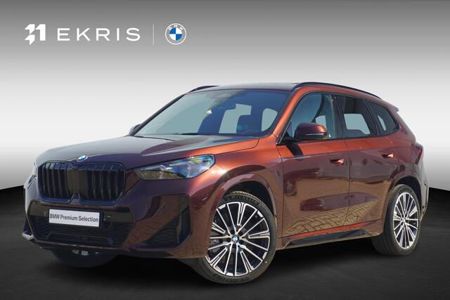 BMW X1 sDrive20i | M Sportpakket Pro | Panoramadak | Head-Up Display | Driving Assistant Plus | Elektrisch verstelbare stoelen