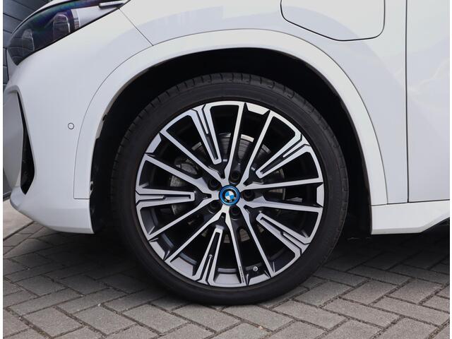 BMW X1 xDrive25e | Pano | H+K | Massage | BLIS
