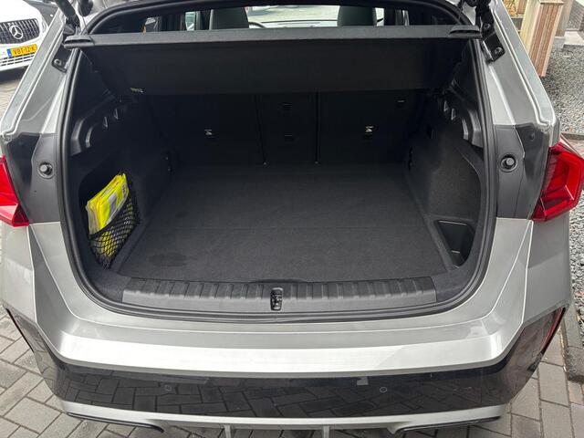 BMW X1 xDrive30e M-Sport | Pano dak | Elektr. Trekhaak | 20'' zwarte velgen