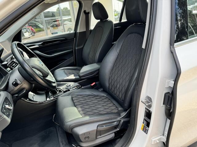 BMW X1 xDrive25e High Executive X-Line*Panoramadak*Trekhaak*LED*90%SOH*