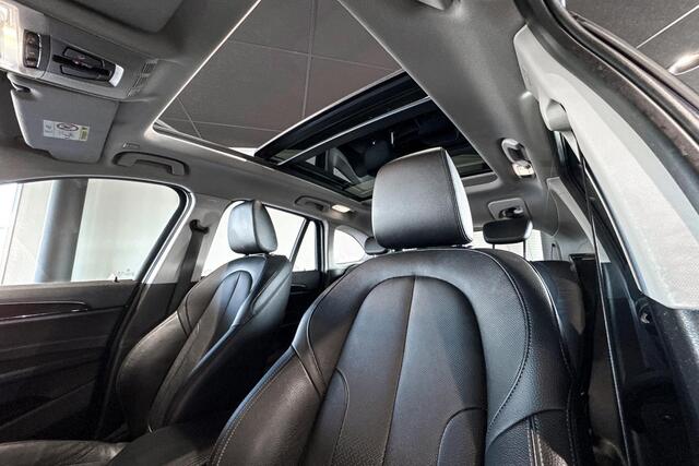 BMW X1 xDrive25e Business Edition Plus | X Line | Glazen Panoramadak | Stoelverwarming | Head-Up Display |