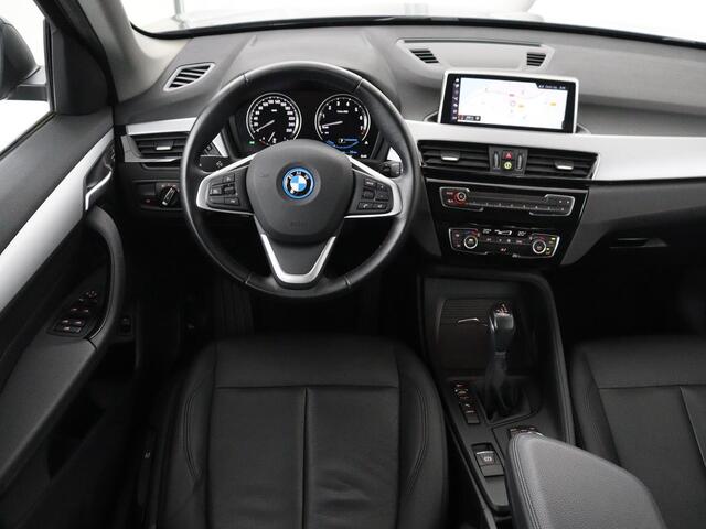 BMW X1 xDrive25e | Panaramadak | Camera | Cruise control | Climate control | Buetooth | Navigatie | DAB+