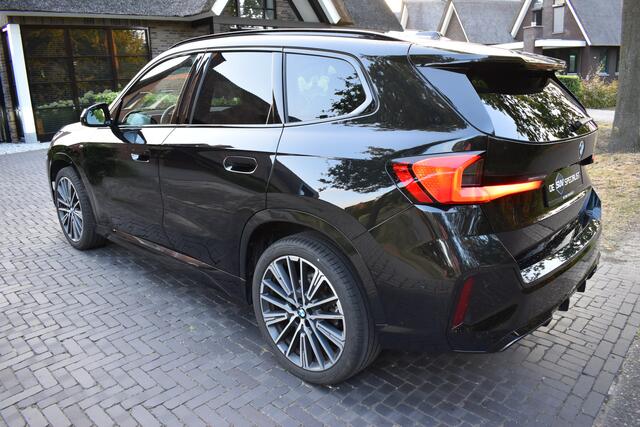 BMW X1 sDrive20i M-SPORT '24 BOMVOL! 21dkm PANO, Trekh.
