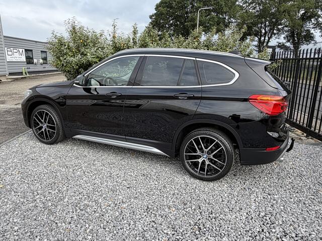 BMW X1 sDrive 1.8i Exe Aut Navi|LED|Cruis|PDC|Camera Zwart