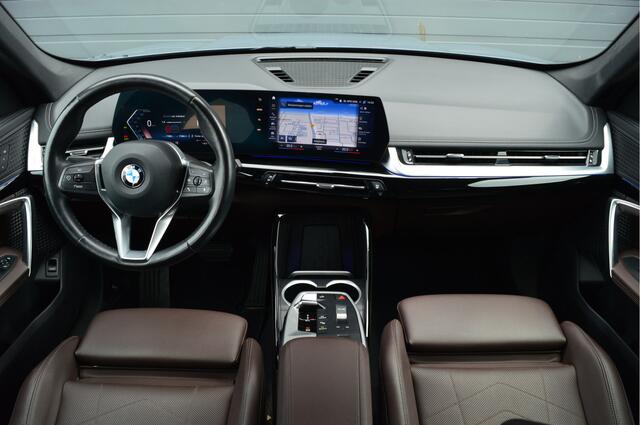 BMW X1 sDrive18i | ORG. NL | DEALERONDERHOUDEN | NIEUW MODEL!