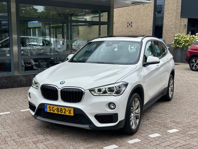 BMW X1 S Drive20i High Executive Automaat Navi Leer Camera Panorama Trekhaak NAP-Autopas