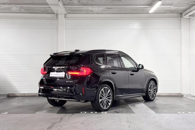 BMW X1 xDrive25e | M-Sport Pro | Premium Pack | Travel Pack | Panoramadak | Harman/Kardon | Comfort Access