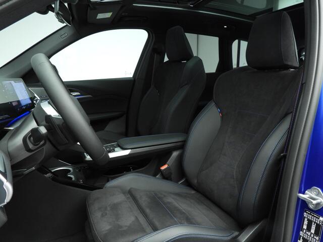 BMW X1 xDrive25e M-Sportpakket / Trekhaak / Panoramadak / Driving assist plus / Getint glas / Head-up / Harman-kardon / Alu wielen 20 inch