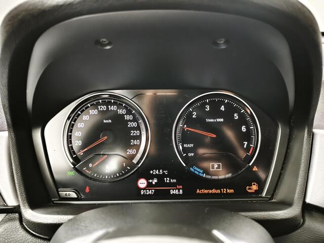 BMW X1 xDrive25e | Navigatie | Parkeersensoren | Climate Control |
