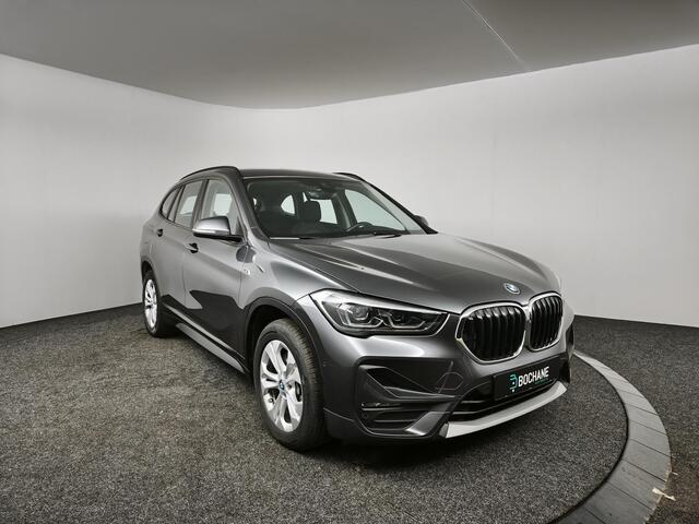 BMW X1 xDrive25e | Navigatie | Parkeersensoren | Climate Control |