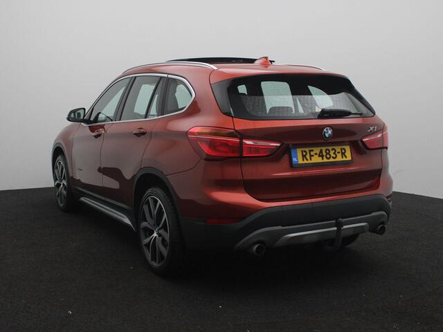 BMW X1 xDrive20i High Executive | Panoramadak | Lederen Bekleding | Climate Control | Cruise Control | Lichtmetalen Velgen