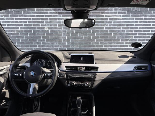 BMW X1 xDrive25e Executive | M-Sport | Parkeersensoren | Elektrische Achterklep | LED Koplampen | Navigatie | Stoelverwarming | Cruise Control | Climate Control | Lichtmetalen Velgen 18 inch | Plug-in Hybrid (PHEV)