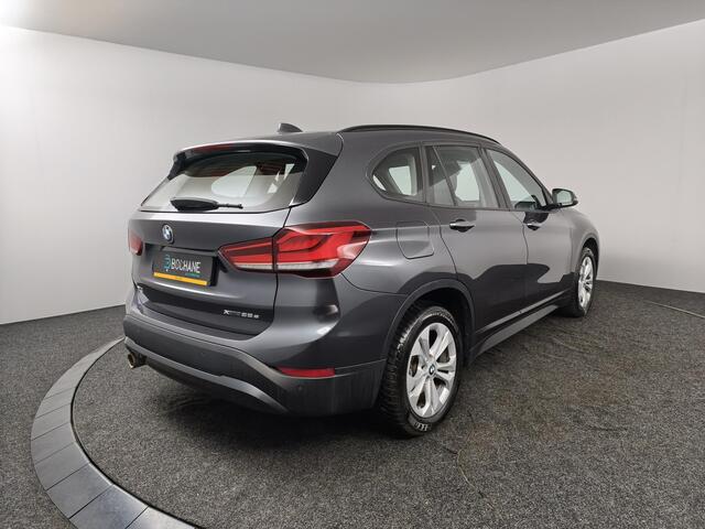 BMW X1 xDrive25e | Navigatie | Parkeersensoren Voor & Achter | Elektrische Achterklep | Climate Control |