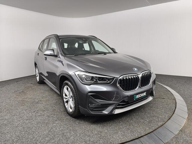 BMW X1 xDrive25e | Navigatie | Parkeersensoren Voor & Achter | Elektrische Achterklep | Climate Control |