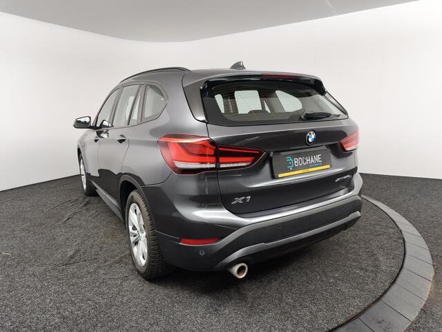 BMW X1 xDrive25e | Navigatie | Parkeersensoren Voor & Achter | Elektrische Achterklep | Climate Control |