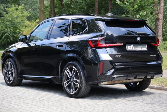 BMW X1 xDrive30e M-Sport | Pano | HUD | H&K | Drive Ass Pro | 360 cam | Memory | Keyless | Etc.