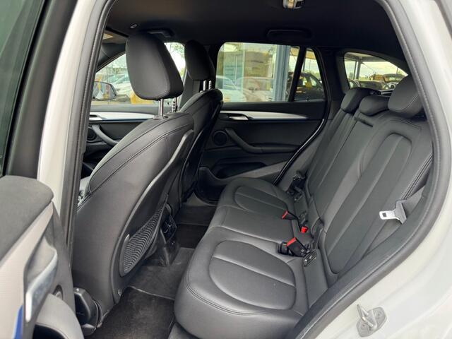 BMW X1 SDrive 18i High Exec. M-Sport - slechts 28.500 km !!