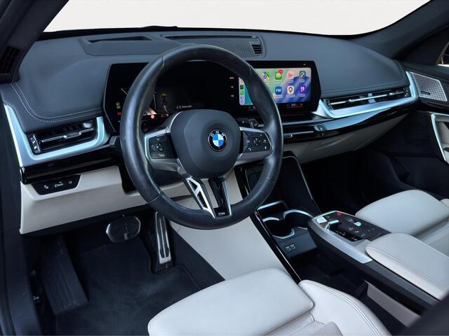 BMW X1 xDrive23i 218PK M-Sport Individual Pano Head-UP Harman-Kardon 360 Camera
