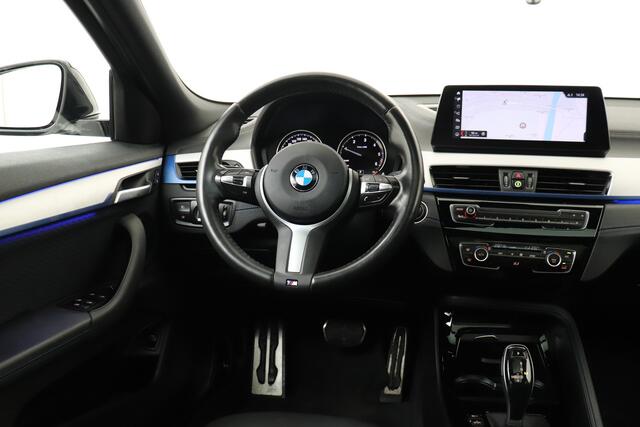 BMW X2 sDrive16d Aut. M-sport edition Pano-dak Sportstoelen 19' velgen