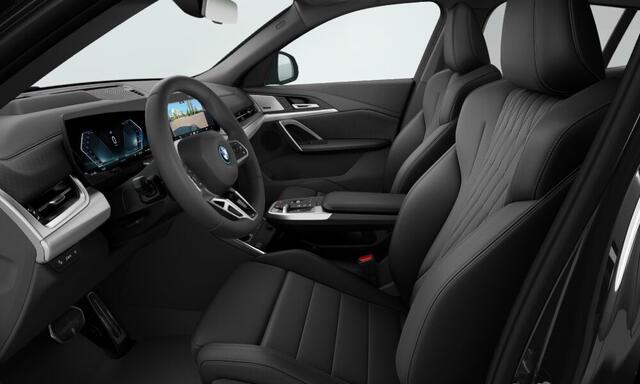 BMW X2 iX2 xDrive30 M-Sport - Pano - Driving Ass - Harman Kardon - Memoryzetels