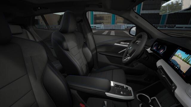 BMW X2 sDrive20i High Executive M Sport Automaat / Panoramadak / Trekhaak / Sportstoelen / M Adaptief onderstel / Comfort Access / Adaptieve LED / Parking Assistant Plus / Head-Up / Harman-Kardon