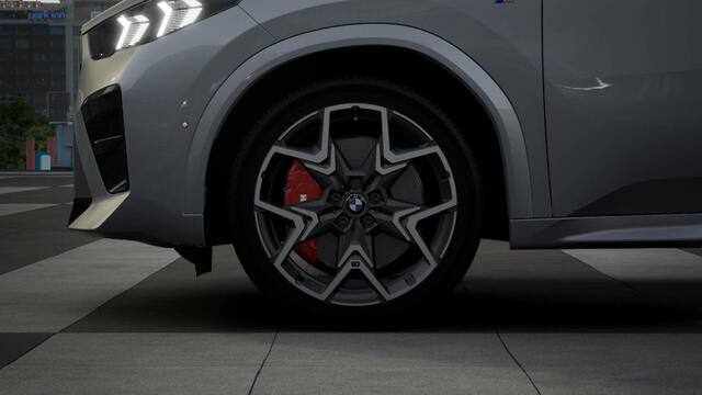 BMW X2 sDrive20i High Executive M Sport Automaat / Panoramadak / Trekhaak / Sportstoelen / M Adaptief onderstel / Comfort Access / Adaptieve LED / Parking Assistant Plus / Head-Up / Harman-Kardon