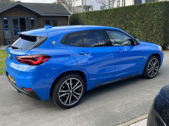 BMW X2 xDrive25e M-SPORT LEDER Kuipstoelen Head up Display