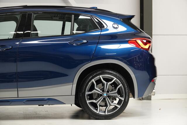 BMW X2 sDrive20i High Executive M-Sport | Panodak | HUD | DAB | Leder | Sfeer |