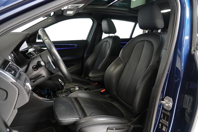 BMW X2 sDrive20i High Executive M-Sport | Panodak | HUD | DAB | Leder | Sfeer |