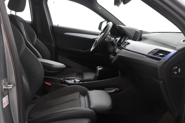 BMW X2 xDrive25e M-Sport | Stoelverwarming | Elektrische Achterklep | 19 Inch | Cruise Control