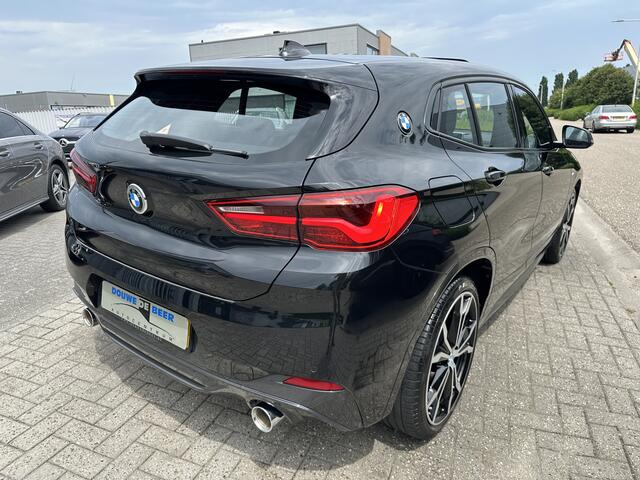 BMW X2 sDrive20i M Sport Pano-Dak | Trekhaak | Keyless | HUD | Stoelverw. | Memory