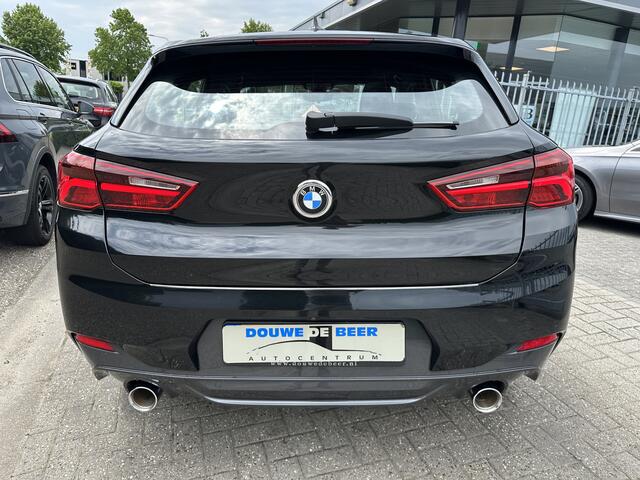 BMW X2 sDrive20i M Sport Pano-Dak | Trekhaak | Keyless | HUD | Stoelverw. | Memory